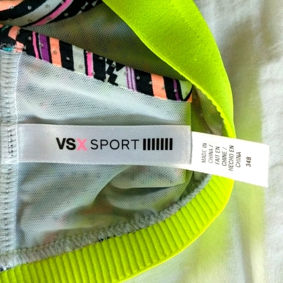Victoria's Secret Sports Bra - Picture 3 of 3